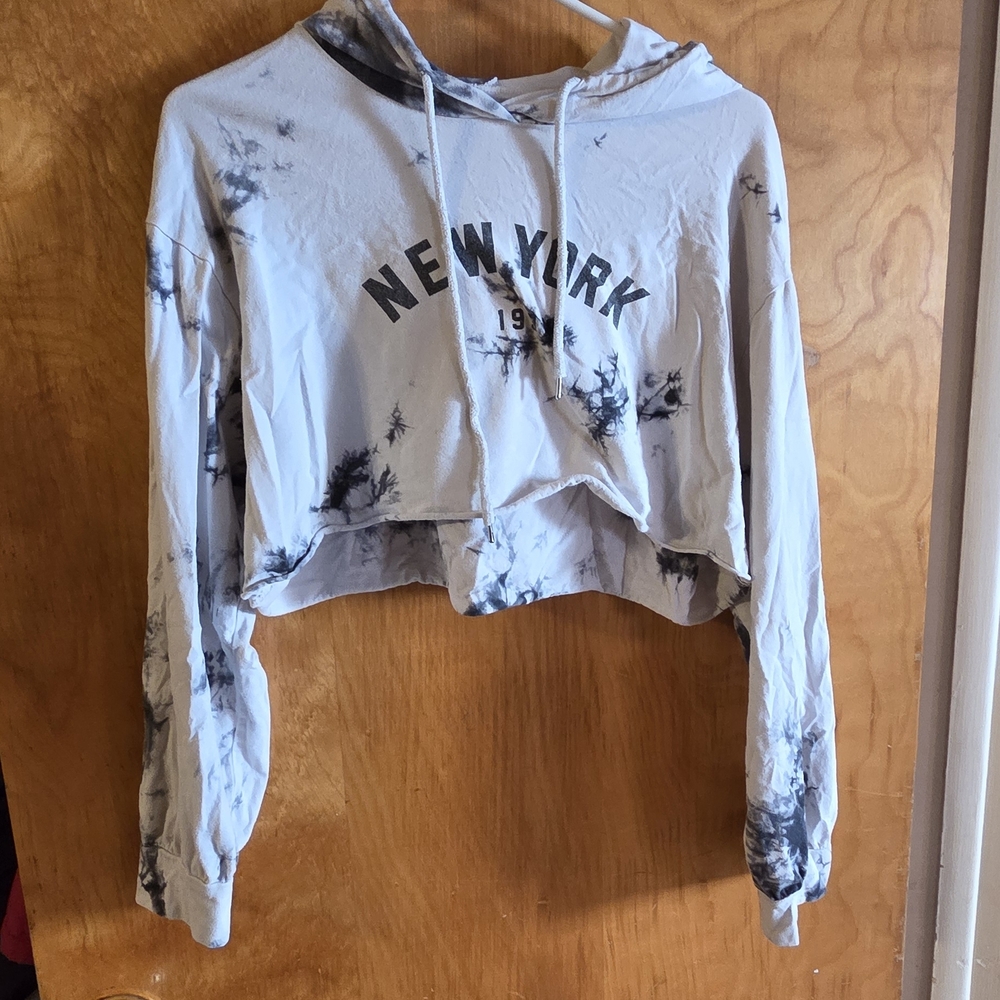 💥💥SHEIN White and Black Tie-Dye Crop Top Hoodie